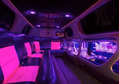 Limo, Limousine, Fahrgastraum, Bar, LED, Beleuchtung, Pink